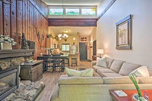 Apartment (2 Bedrooms) | Interior - Condo w/ Pool + Hot Tub - Walk to DT Winter Park! (Winter Park)