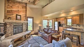 Apartment (3 Bedrooms) | Front of property