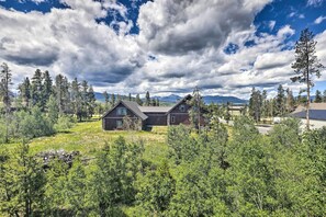 Apartment (3 Bedrooms) | Interior - 3-story Home w/ Balcony ~ 6 Mi to Winter Park! (Fraser)