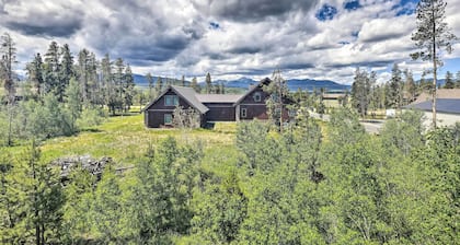 3-story Home w/ Balcony ~ 6 Mi to Winter Park!