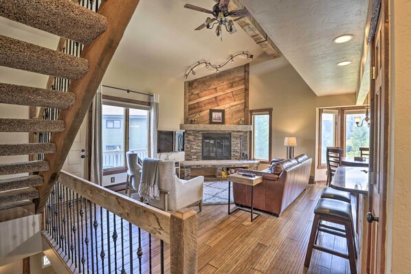 Apartment (3 Bedrooms) | Interior - 3-story Home w/ Balcony ~ 6 Mi to Winter Park! (Fraser)