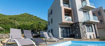 Appartement avec splendide vue sur lile aux Benitiers et Le Morne Brabant