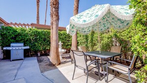 Unclassified image, 5 of 27, button - Trendy Palm Desert Home w/ Patio & Pool Access (Palm Desert)