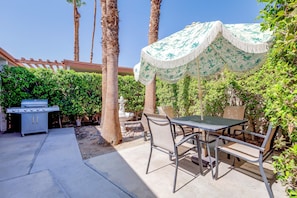 Apartment (2 Bedrooms) | Front of property