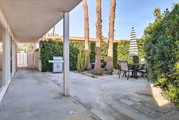 Cottage (2 Bedrooms) | Interior - Trendy Palm Desert Home w/ Patio, Pool Access (Palm Desert)