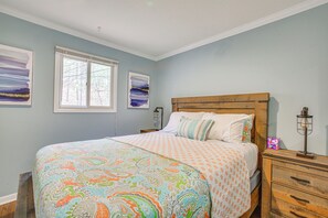 House (5 Bedrooms) | Interior