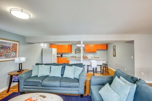 House (5 Bedrooms) | Interior