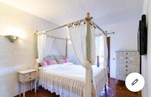 5 habitaciones, tabla de planchar con plancha y wifi gratis