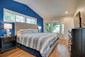 House (4 Bedrooms) | Interior - Family Home on Lake Chelan With Mtn + Lake View! (Manson)