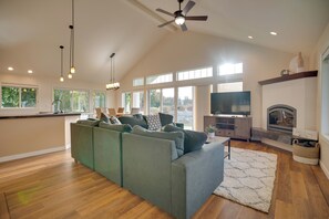 House (4 Bedrooms) | Interior - Family Home on Lake Chelan With Mtn + Lake View! (Manson)