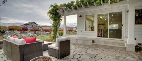 House (4 Bedrooms) | Front of property