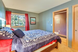 Interior - Stunning Mountain Views: Silverthorne Condo! (Silverthorne)