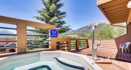 Stunning Mountain Views: Silverthorne Condo!