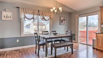 House (4 Bedrooms) | Interior
