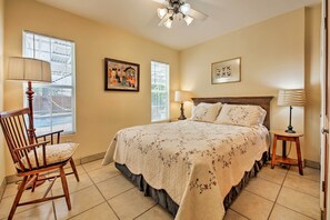 House (3 Bedrooms) | Interior - San Antonio House w/ Private Pool, Spa & Grill (San Antonio)