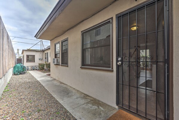 Apartment (1 Bedroom) | Interior