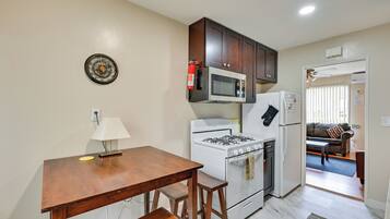 Apartment (1 Bedroom) | Interior