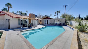 House (3 Bedrooms) | Front of property