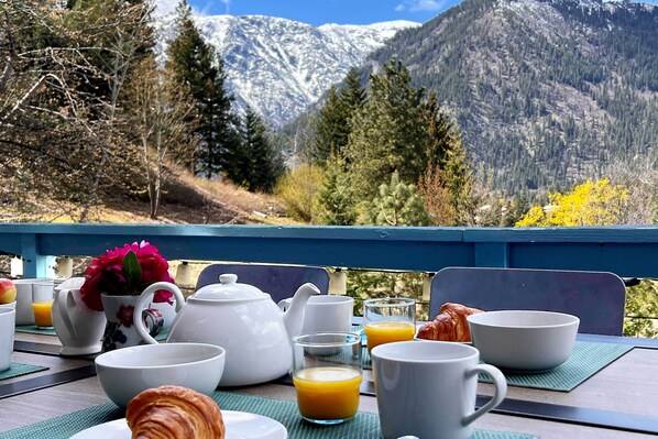 House (2 Bedrooms) | Interior - Tamarack Haus' Hot Tub & EV Charging: Walk Dtwn! (Leavenworth)