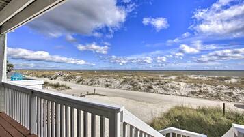 Apartment (2 Bedrooms) | Front of property