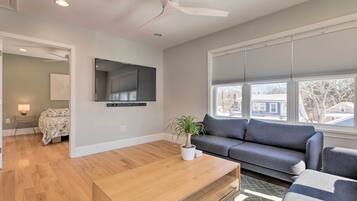 Cottage (2 Bedrooms) | Interior