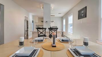 Cottage (2 Bedrooms) | Interior