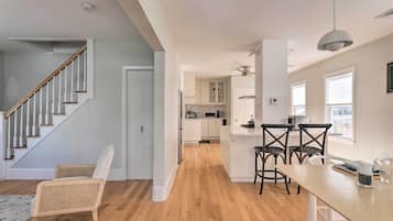 Cottage (2 Bedrooms) | Interior