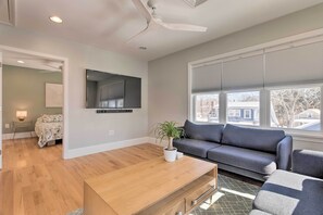 Cottage (2 Bedrooms) | Interior