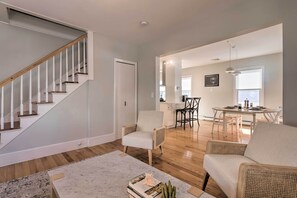 Cottage (2 Bedrooms) | Interior