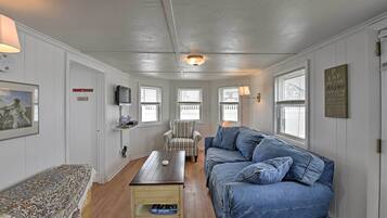 Cottage (2 Bedrooms) | Interior