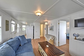 Cottage (2 Bedrooms) | Interior