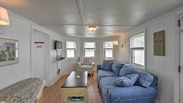 Cottage (2 Bedrooms) | Interior