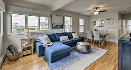 Idyllic Newport Area Cottage - Walk to First Beach