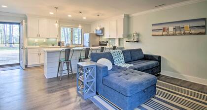 Townhome w/ Outdoor Shower < 1 Mile to Downtown