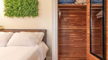 Casa (2 Bedrooms) | 2 habitaciones, escritorio y espacio para trabajar con laptop