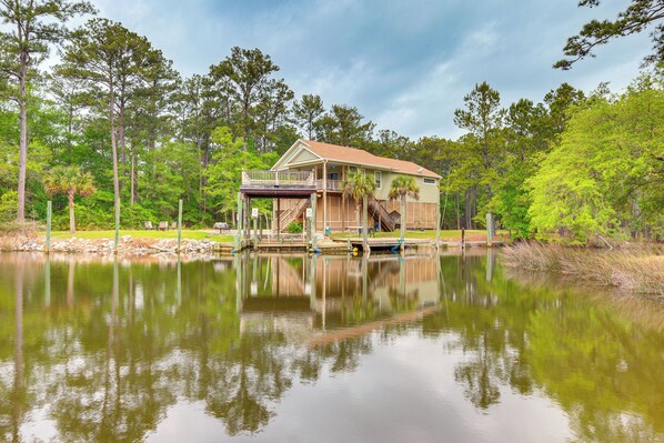 House (3 Bedrooms) | Interior - Bayou La Batre Stilted House on Snake Bayou! (Bayou La Batre)