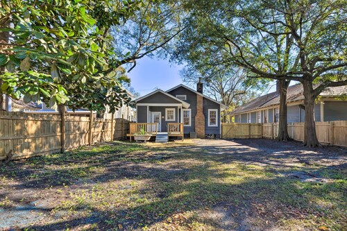 Renovated Historic Home w/ Yard: 2 Mi to Dtwn