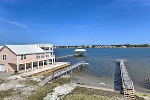 Interior - Stylish Gulf Shores Getaway w/ Dock Access! (Gulf Shores)