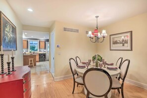 Apartment (3 Bedrooms) | Interior - Charming Lambertville Retreat - 1 Mi to River! (Lambertville)