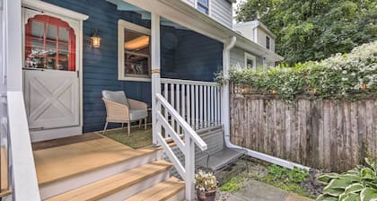 Charming Lambertville Retreat - 1 Mi to River!