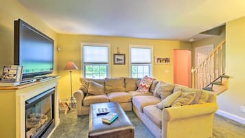 House (5 Bedrooms) | Interior