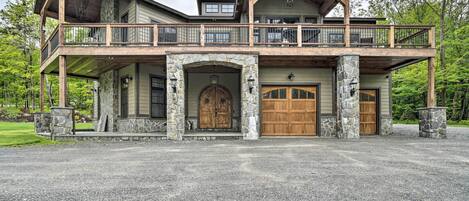 House (4 Bedrooms) | Front of property