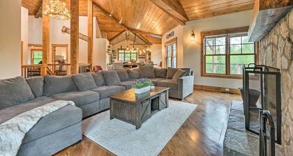 Elegant Mtn Chalet w/ Deck: 1 Mi to Mt Snow!