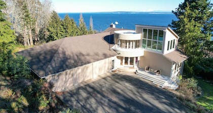 Unique Port Ludlow Home w/ 3 Decks & Hot Tub!