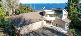 Unique Port Ludlow Home w/ 3 Decks & Hot Tub!
