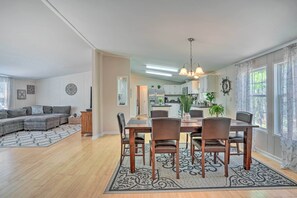 House (4 Bedrooms) | Interior