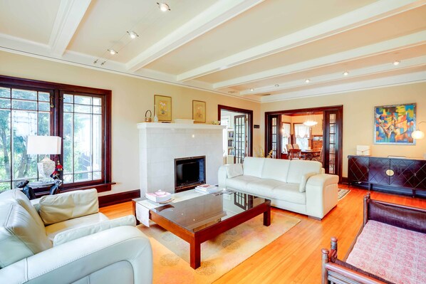 House (4 Bedrooms) | Interior - Charming Mpls Home w/ Patio - Walk to Uptown! (Minneapolis)