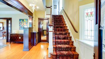 House (4 Bedrooms) | Bahagian dalam