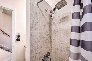 Cottage (3 Bedrooms) | Interior - Pet-friendly Louisville Home: Near Distilleries! (Louisville)