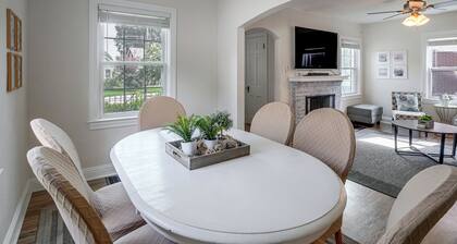 Near Churchill Downs: Pet Friendly, Fenced Yard!